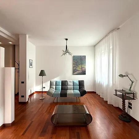 Ch - - Piazza Prefettura Apartamento *