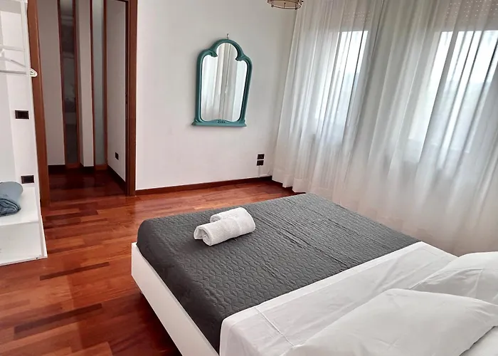 Ch - - Piazza Prefettura Apartamento Potenza