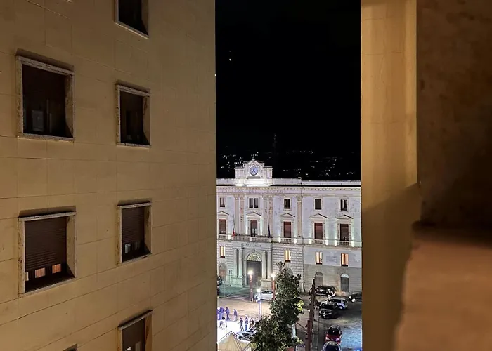 Ch - - Piazza Prefettura Apartamento